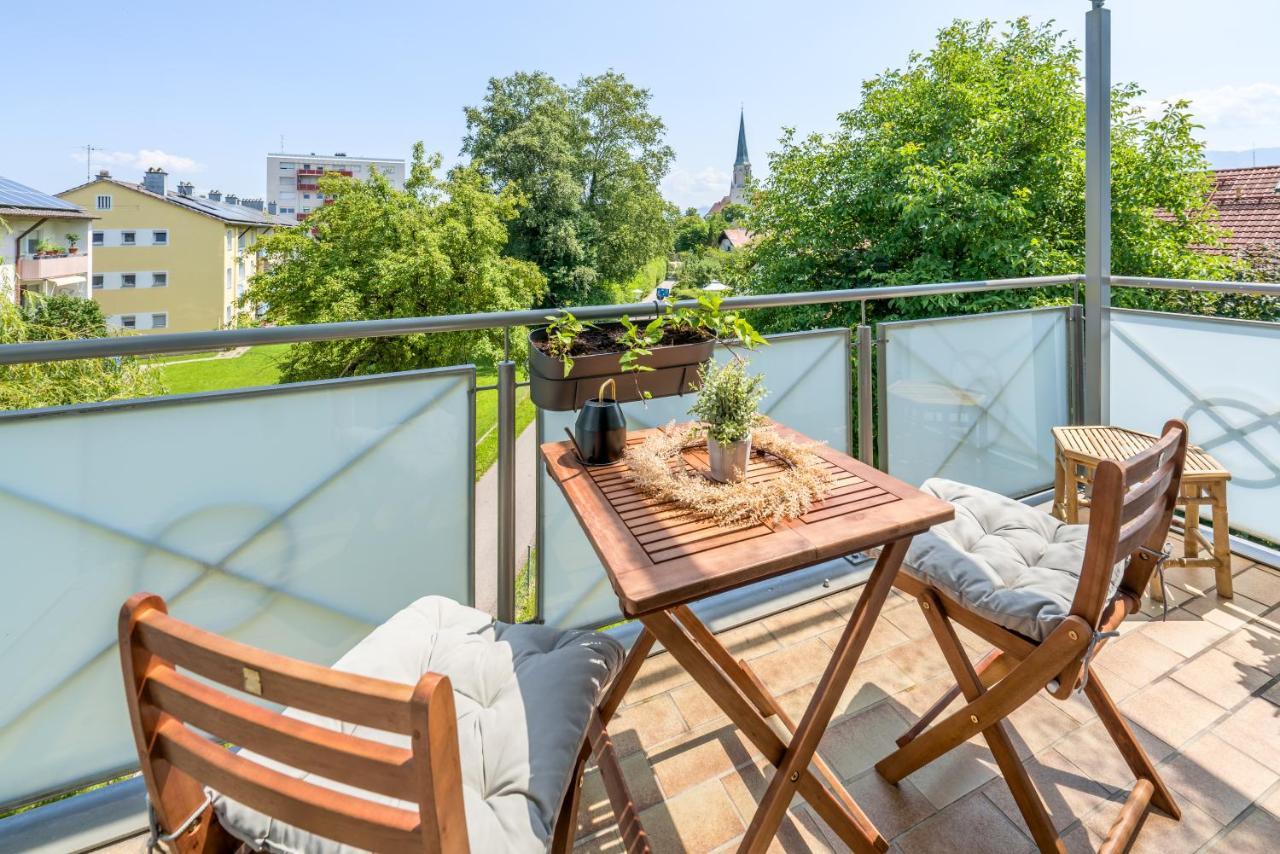 Eg Links-Wunderschoene 70M Grosse 2-Zimmer City Wohnung Naehe Salzburg Фрайлассінг Екстер'єр фото